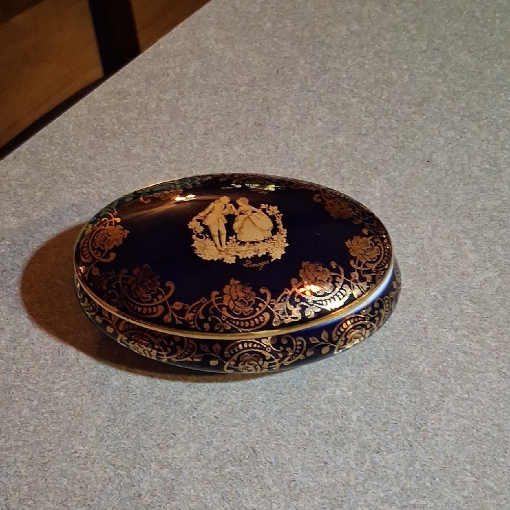 Limoges Courting Scene Trinket Box